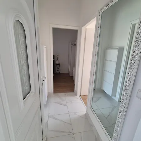 Maja Apartment
